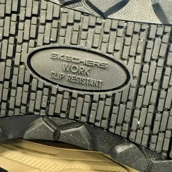 Sketchers work shoes safety toe slip resistant max cushioning size 8W - Picture 9 of 16